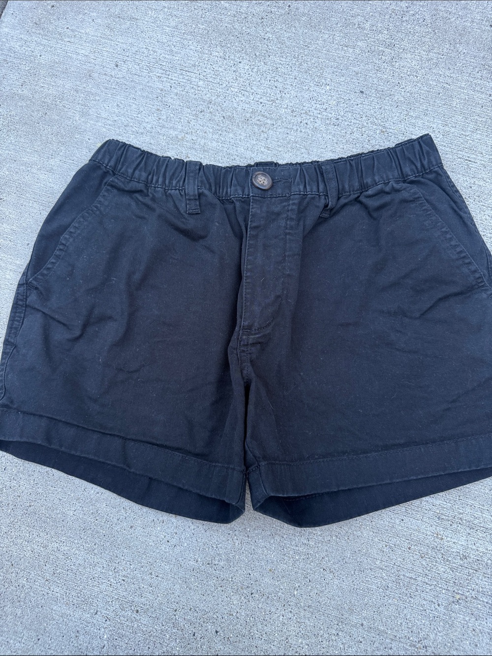 chubbies Black Men’s Flat Front Shorts